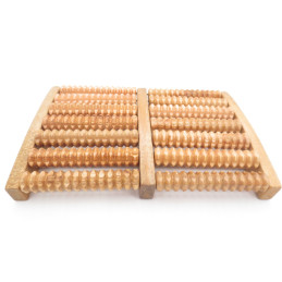 Drewniany masażer do stóp